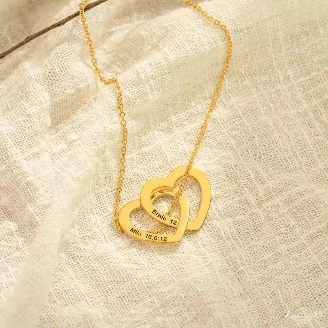 Customized Heart Shaped Name Pendant Necklace Women's Stainless Steel engraved Necklace Personality Digital Necklace Jewelry