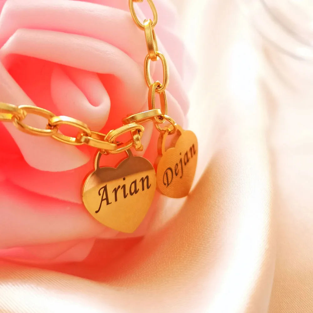 Customized Bracelet with Names Women Personalized Stainless Steel Heart Charm Bracelet 8 Names Family Friendship Bracelets 2024